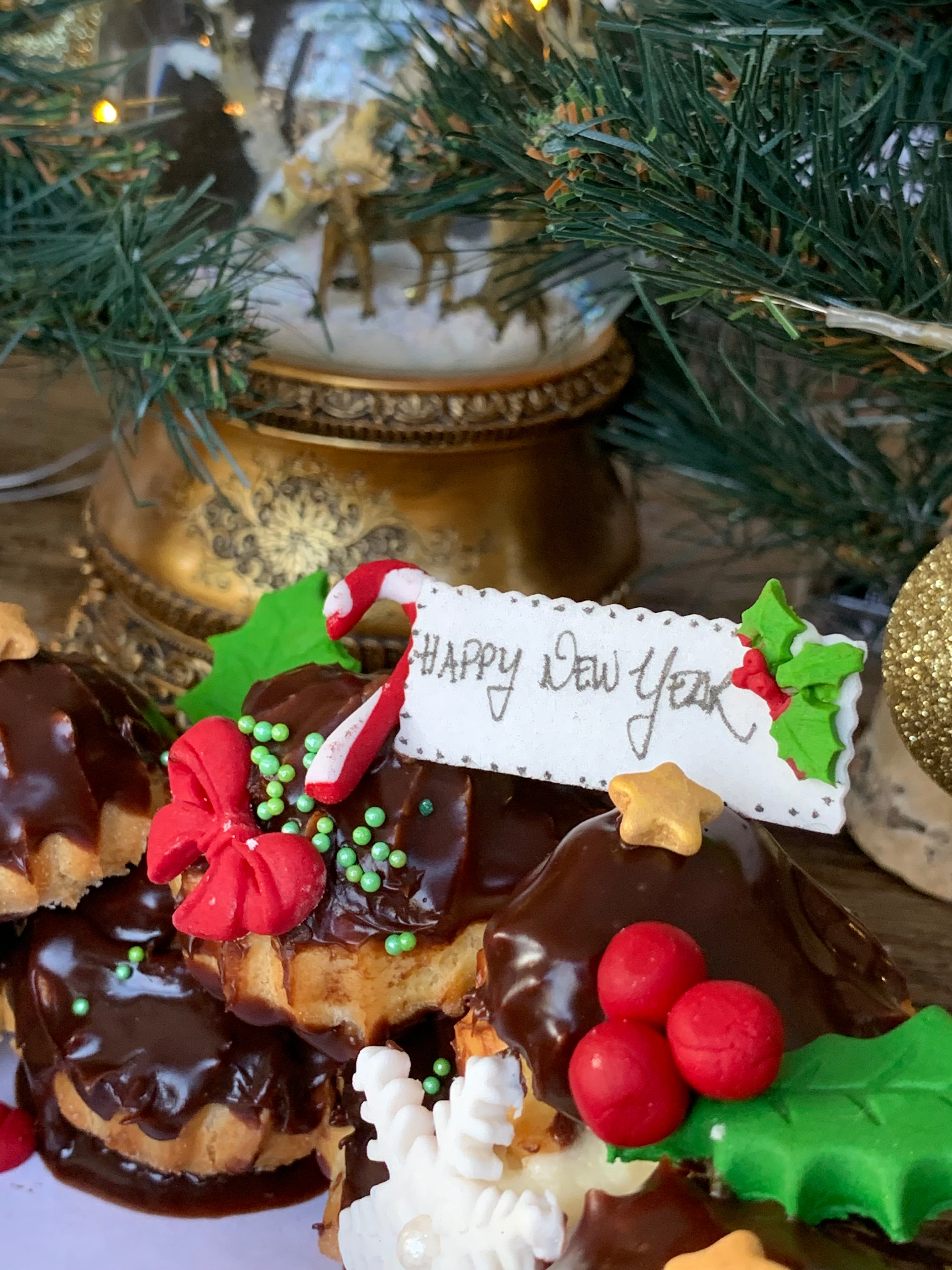 PROFITEROLES WREATH