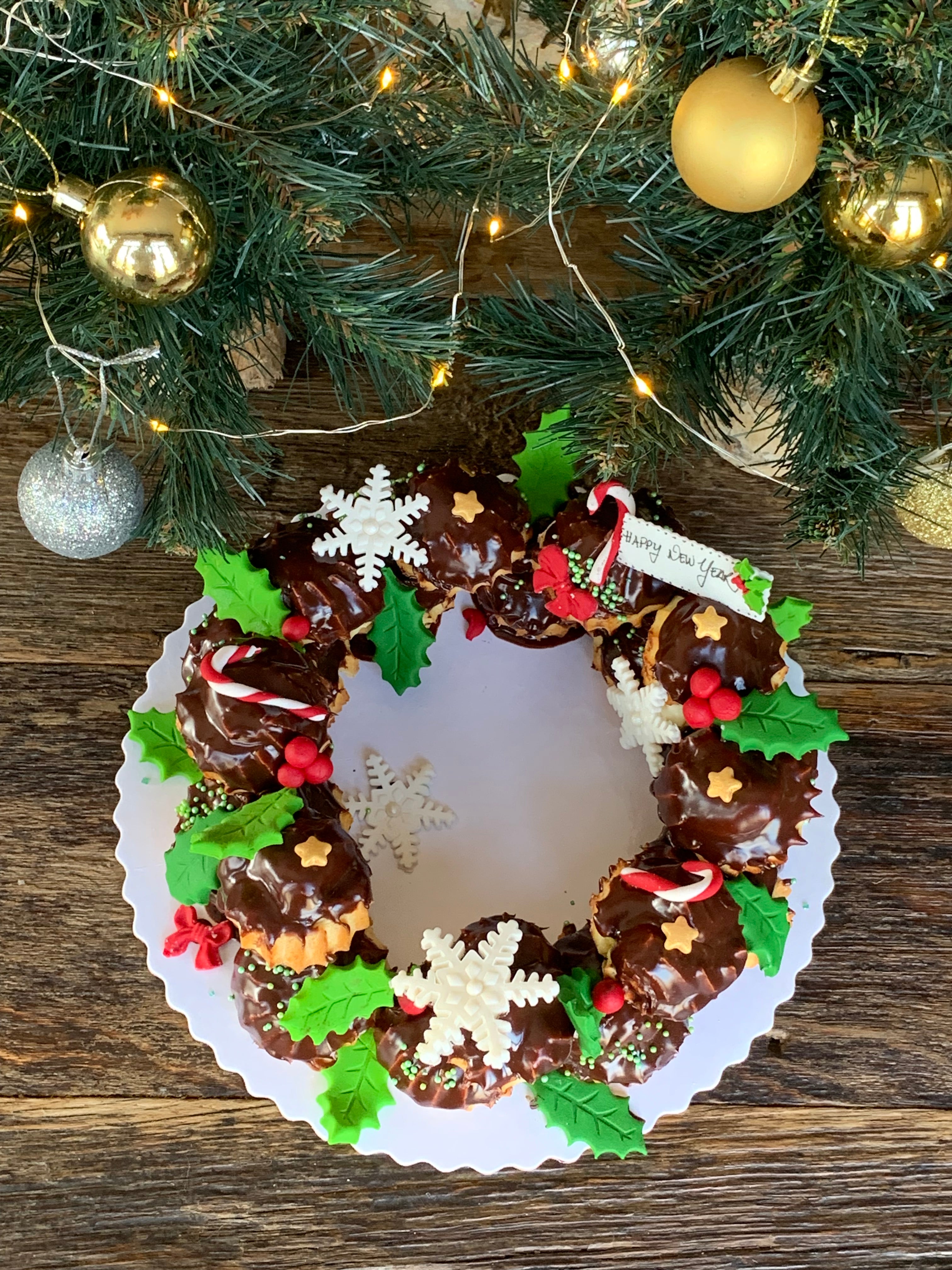 PROFITEROLES WREATH